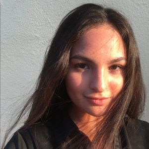 Meet your Posher, Amairani